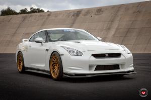 Nissan GT-R on Vossen Wheels (LC-105T) 2017 года